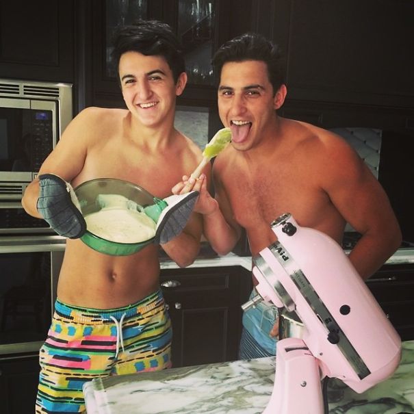 Of Course We Had To Bake Mom A #funfetti Cake For #mothersday. #sweetsonsaward #chestday