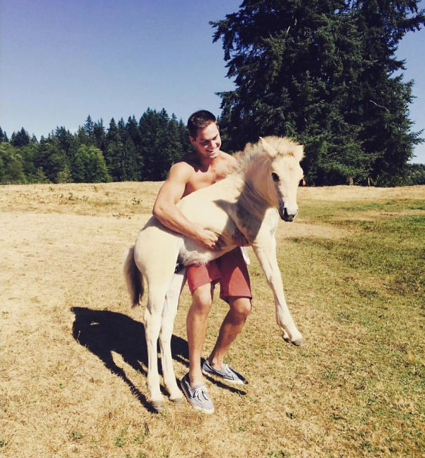 Hooray For #friyay!! Ready For Zero Responsibility And A Lotta #horsingaround. #cuddlebuddies #horsewhisperer