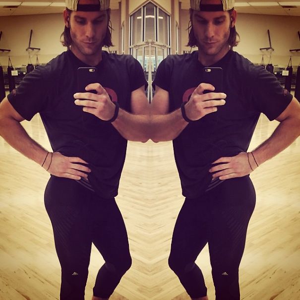 The Photoshopped Gym Selfie Shot