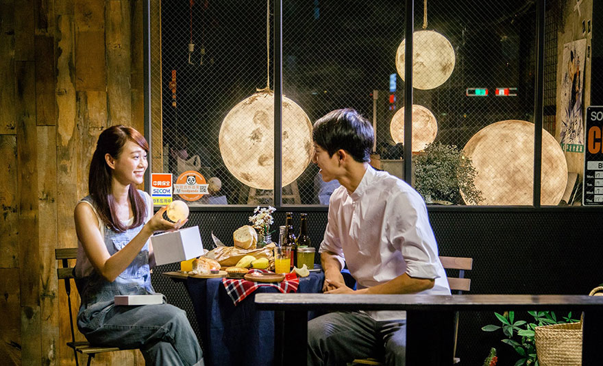 moon-lamp-luna-acorn-studio-3 moon-lamp-luna-acorn-studio-3