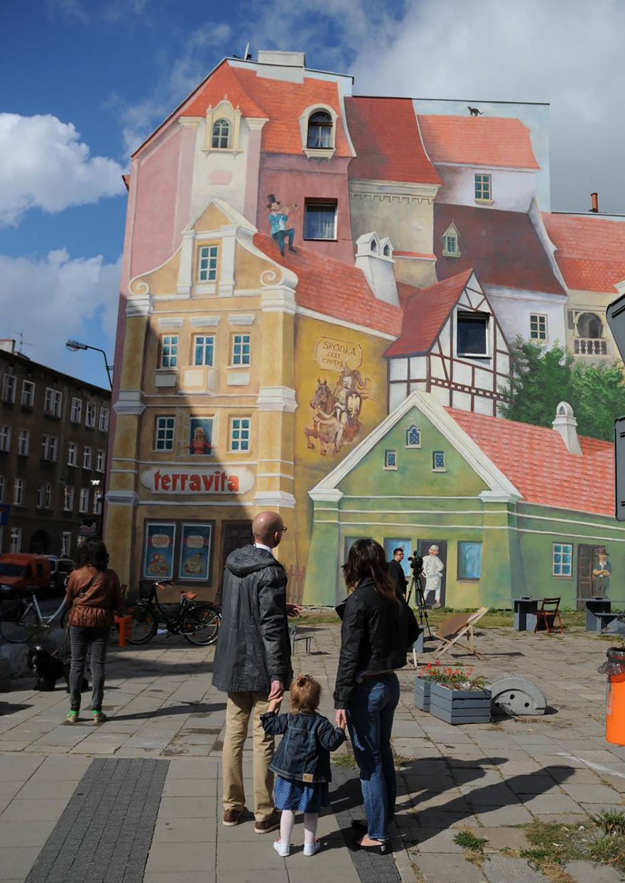 3D Mural In Poznan, Poland, Painted To Remember Historical Market District 3D Mural In Poznan, Poland, Painted To Remember Historical Market District