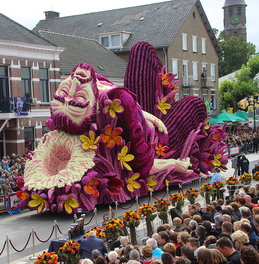 van-gogh-flower-parade-floats-corso-zundert-netherlands-1 van-gogh-flower-parade-floats-corso-zundert-netherlands-1