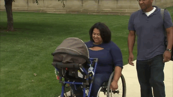 wheelchair-stroller-disabled-mom-alden-kane-gif-1 wheelchair-stroller-disabled-mom-alden-kane-gif-1