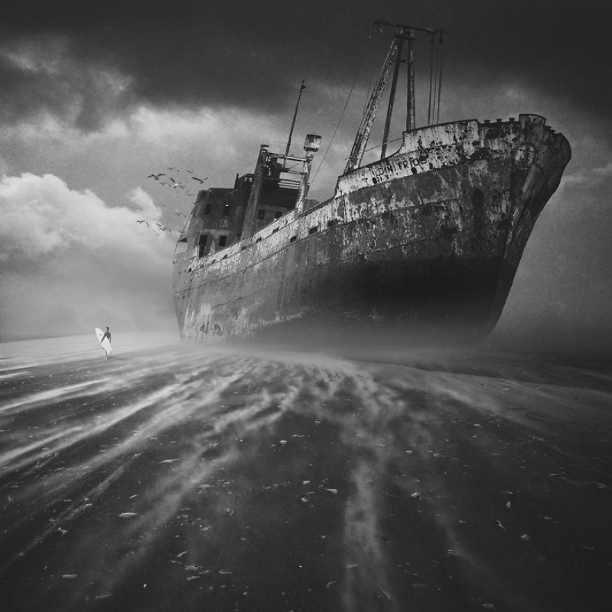 A Digital-Art Tribute To The Freedom Of Surfing