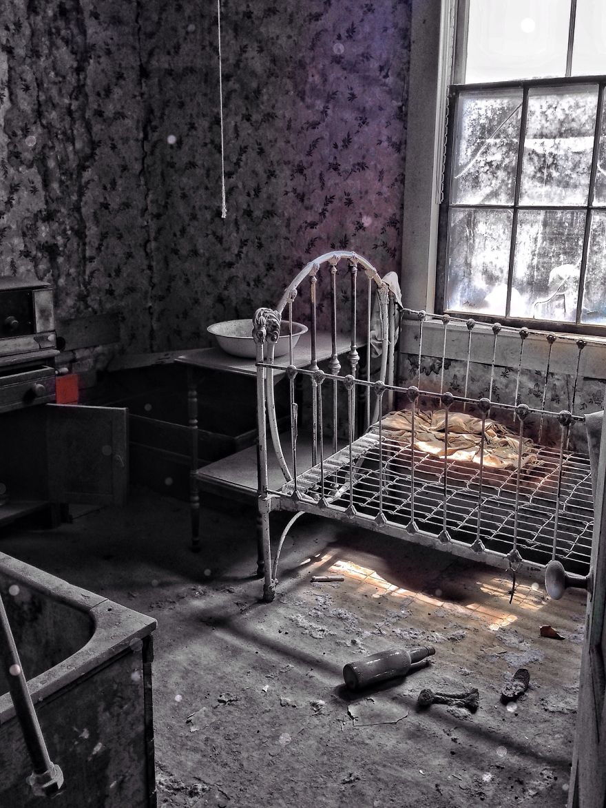 A Photographic Essay Of A Ghost Town In California