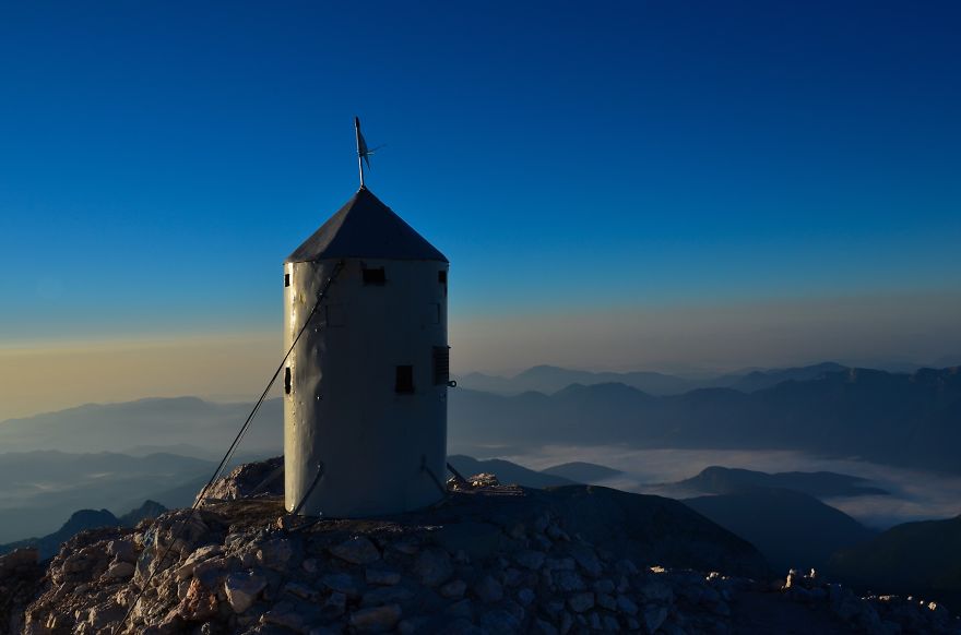 I Have Been Living In The Mountains For One Month I Have Been Living In The Mountains For One Month