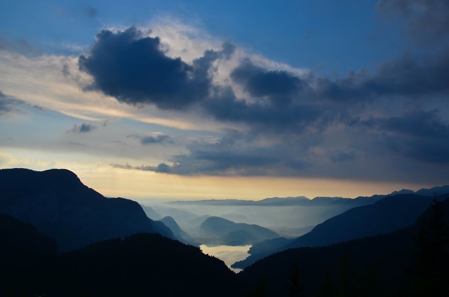 I Have Been Living In The Mountains For One Month I Have Been Living In The Mountains For One Month