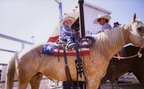 5-Year-Old Hawkeye Became The Youngest National Geographic Photographer And Now He's Making A Book 5-Year-Old Hawkeye Became The Youngest National Geographic Photographer And Now He's Making A Book