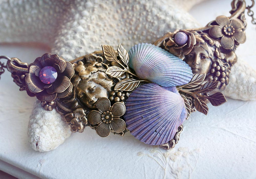 Artist Turns Seashells Into Beautiful Jewelry Artist Turns Seashells Into Beautiful Jewelry