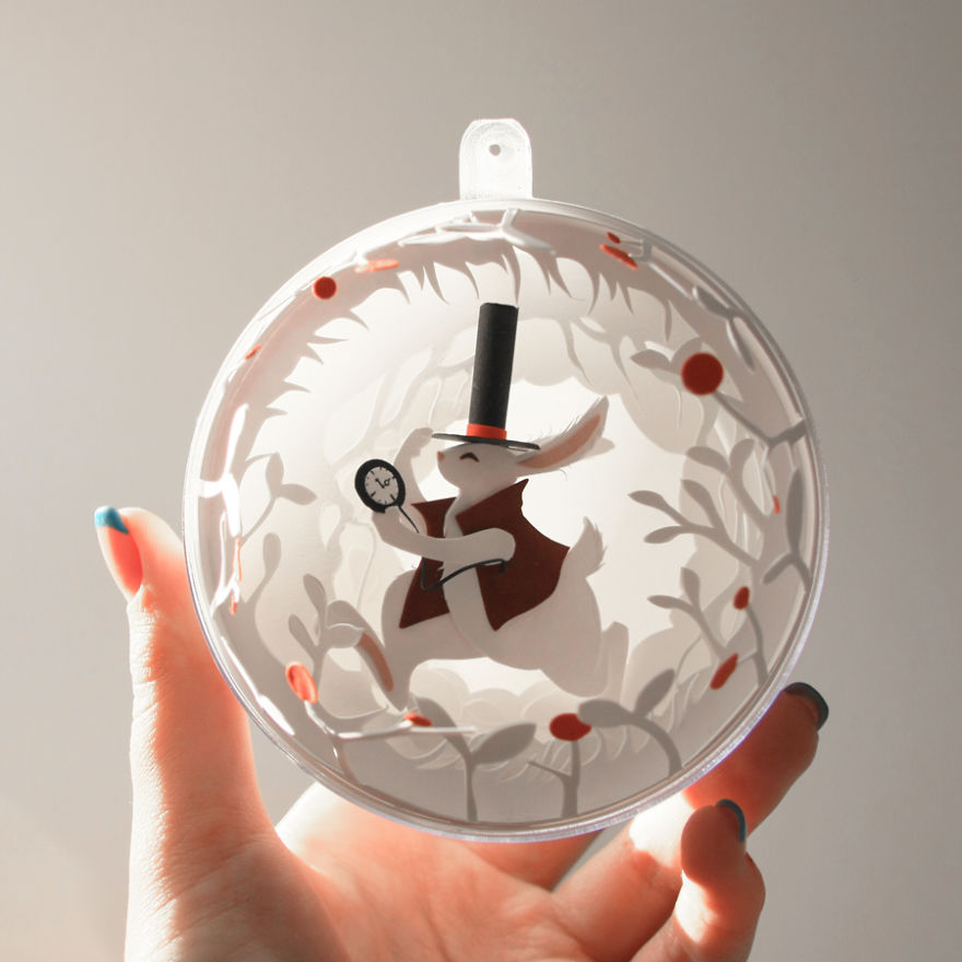 Crazy About Alice: I Made Tiny Paper-Cuts Inspired By "Alice In Wonderland"