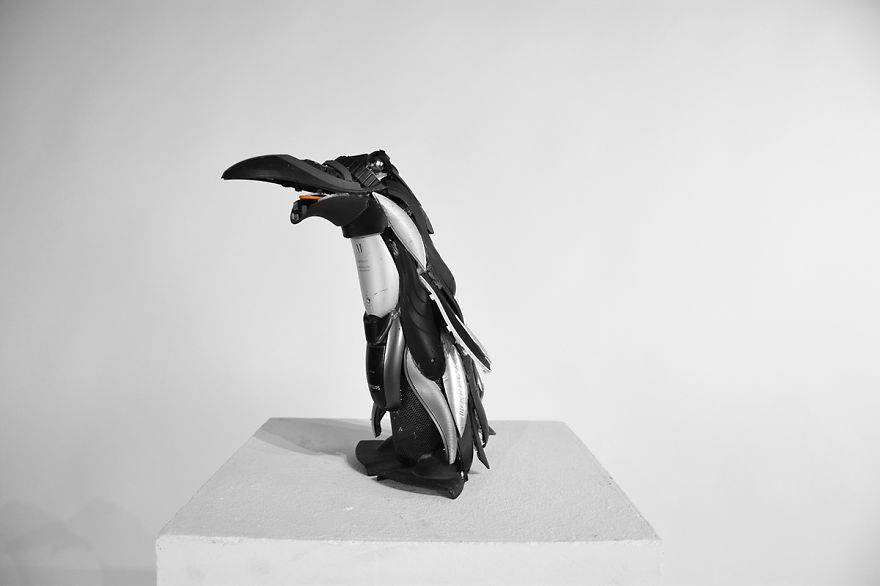 Animaux: I Turn Old, Discarded Electronic Devices Into Animal Sculptures Animaux: I Turn Old, Discarded Electronic Devices Into Animal Sculptures