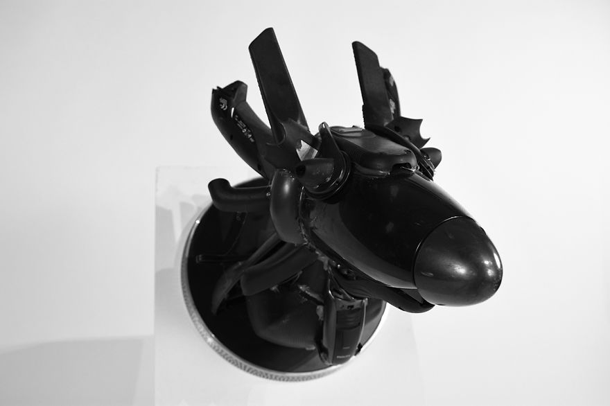 Animaux: I Turn Old, Discarded Electronic Devices Into Animal Sculptures Animaux: I Turn Old, Discarded Electronic Devices Into Animal Sculptures