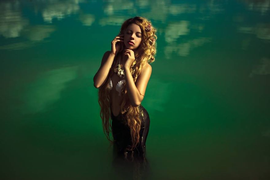 Goddesses: I Take Powerful Portraits Of Women To Show Their Roles As Creators Of Life