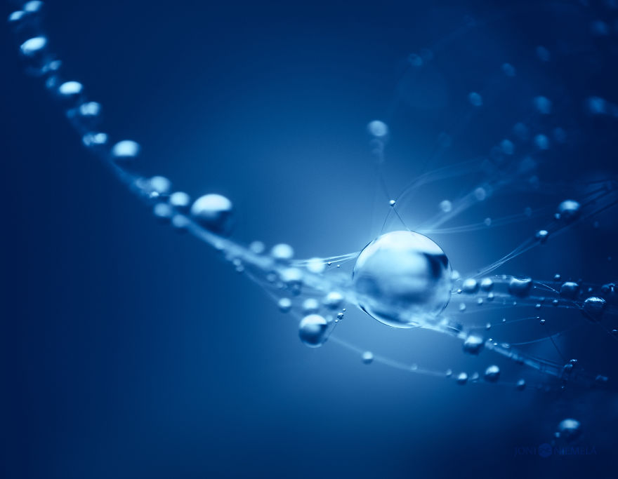 I Captured Rain Drops Creating Their Own Mini-Galaxies I Captured Rain Drops Creating Their Own Mini-Galaxies