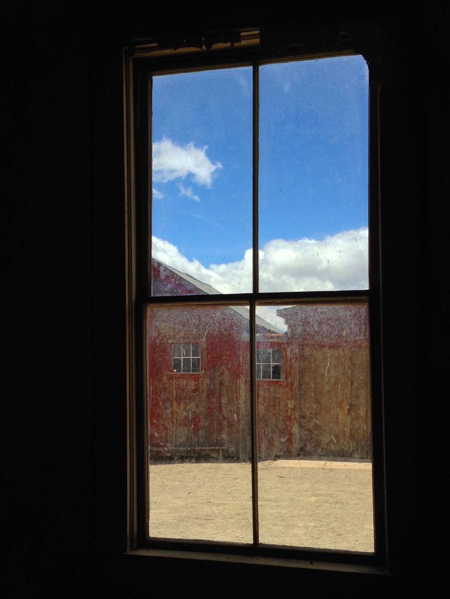 A Photographic Essay Of A Ghost Town In California
