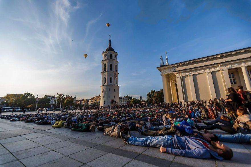 After Losing 8 Friends To Suicide, I Invited People To Lie Down In Lithuania To Show The Suicide Rate