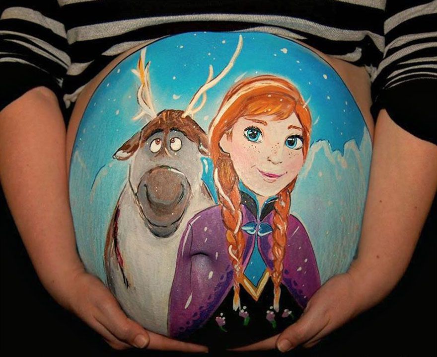 Dad-To-Be Proposes To His Pregnant Girlfriend With Baby Bump Painting That Was Revealed In The Mirror Dad-To-Be Proposes To His Pregnant Girlfriend With Baby Bump Painting That Was Revealed In The Mirror