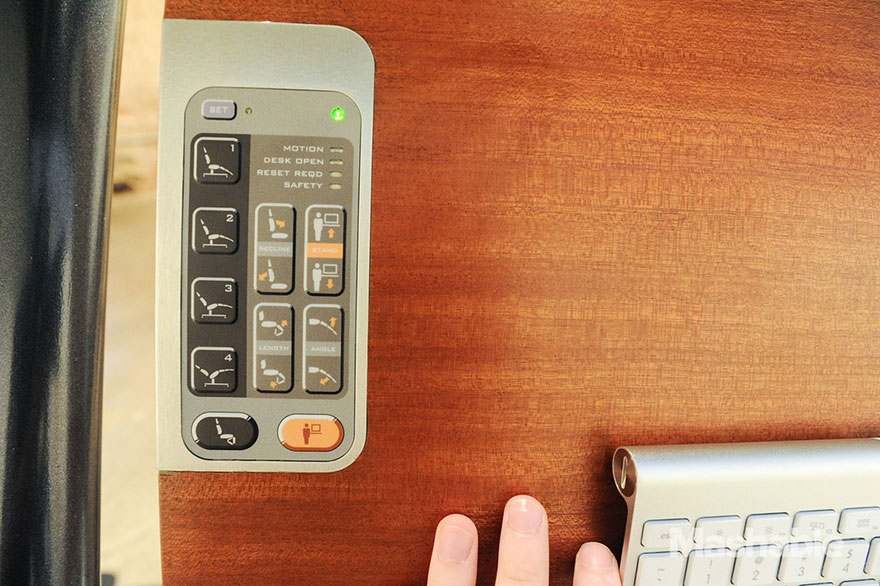 adjustable-desk-workstation-altwork-station-16 adjustable-desk-workstation-altwork-station-16