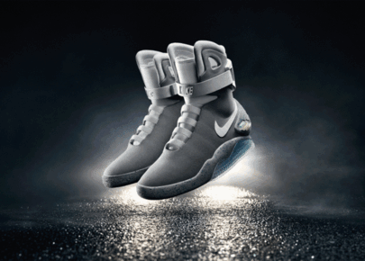 back-to-the-future-2015-nike-air-mag-shoe-gif-3