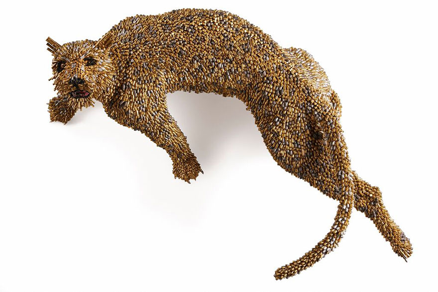 bullet-shells-sculptures-we-are-at-peace-federico-uribe-12 bullet-shells-sculptures-we-are-at-peace-federico-uribe-12