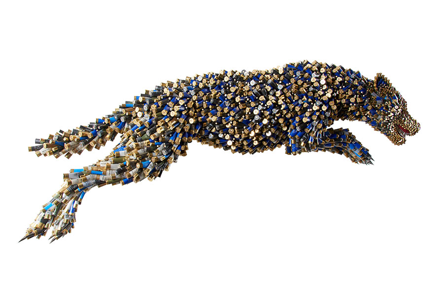 bullet-shells-sculptures-we-are-at-peace-federico-uribe-2 bullet-shells-sculptures-we-are-at-peace-federico-uribe-2