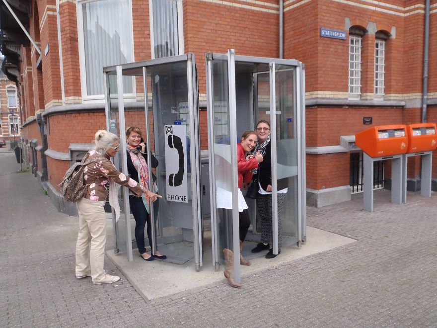 I Travel Around The World And Photograph Payphones Before They Are Gone I Travel Around The World And Photograph Payphones Before They Are Gone