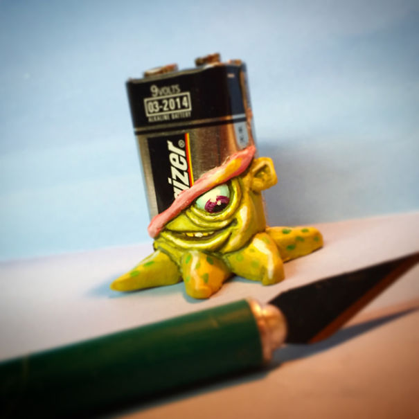 Monsters Infest My Garbage