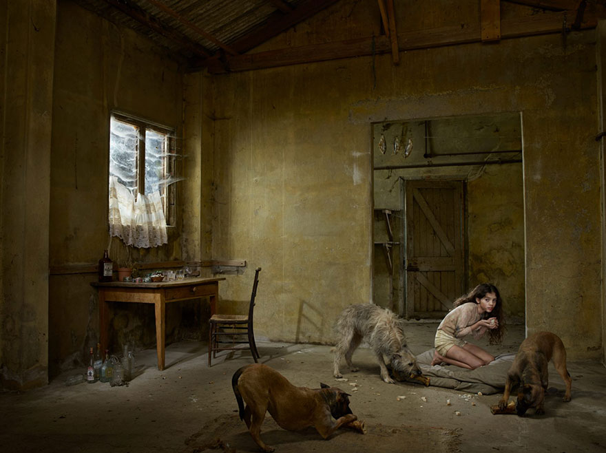 feral-children-wild-animals-photos-fullerton-batten-3 feral-children-wild-animals-photos-fullerton-batten-3