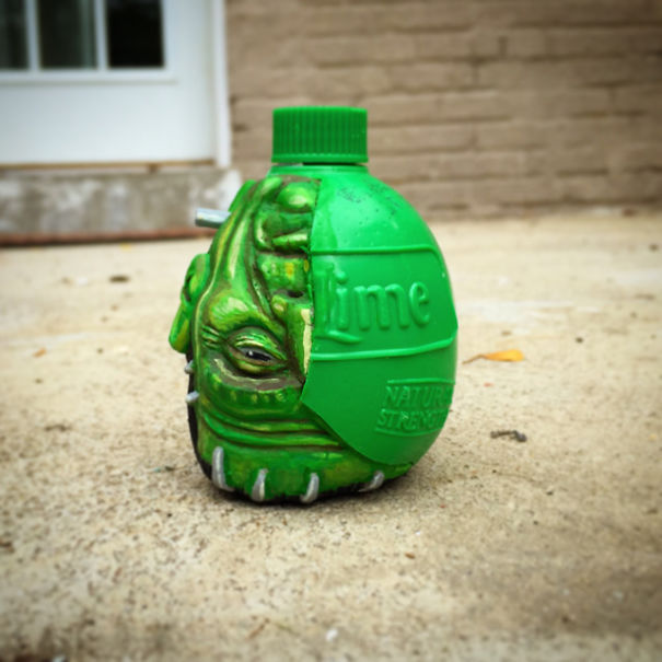 Monsters Infest My Garbage