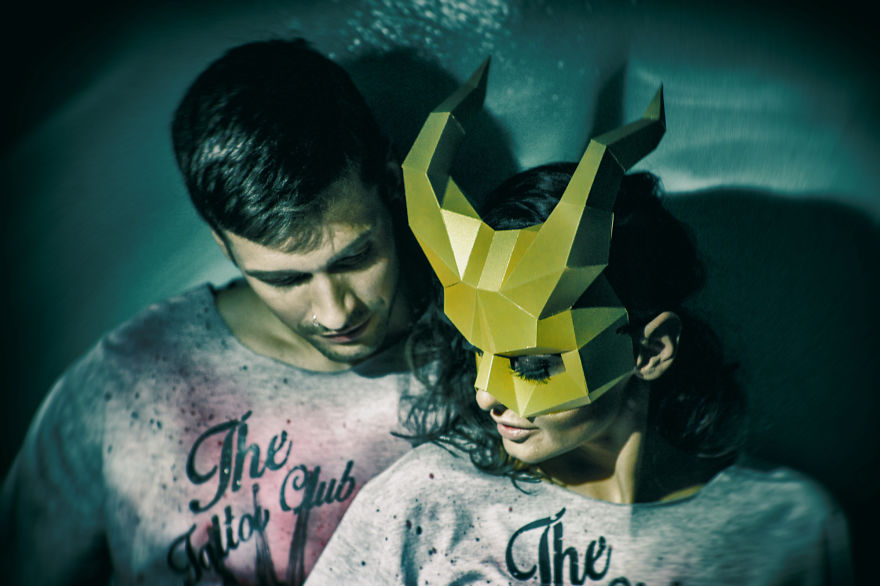 We Organized An Eerie Halloween Photo Shoot Wearing Hand-Made Masks We Organized An Eerie Halloween Photo Shoot Wearing Hand-Made Masks