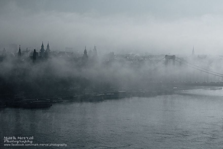 I Hunt For Fog To Capture Apocalyptic Photos Of Cities