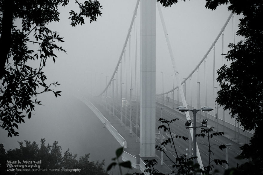 I Hunt For Fog To Capture Apocalyptic Photos Of Cities I Hunt For Fog To Capture Apocalyptic Photos Of Cities