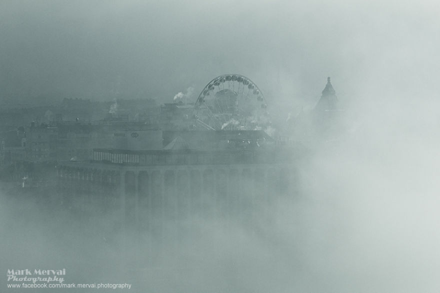 I Hunt For Fog To Capture Apocalyptic Photos Of Cities I Hunt For Fog To Capture Apocalyptic Photos Of Cities
