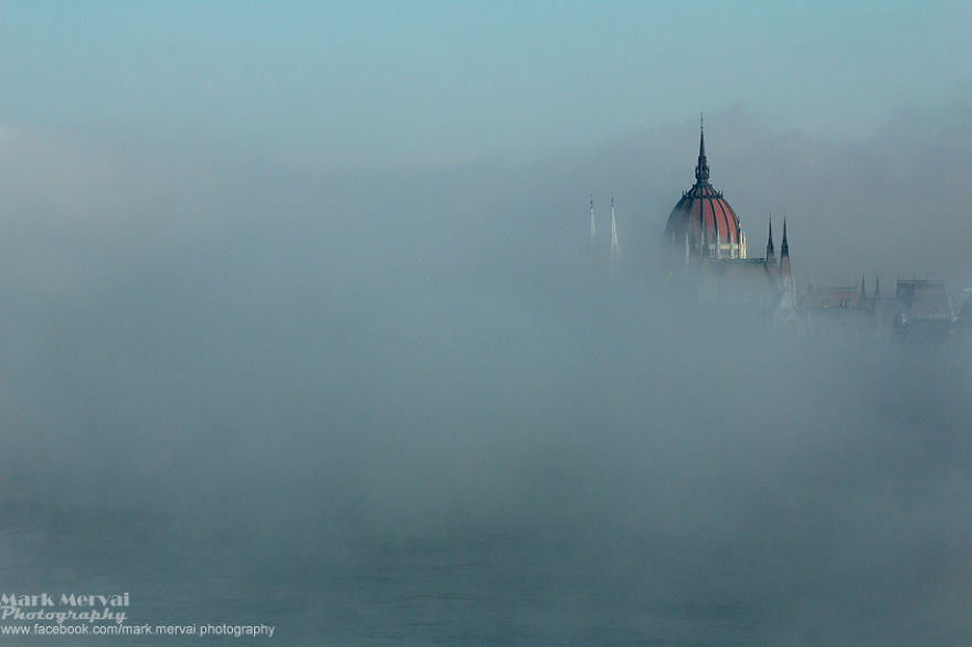 I Hunt For Fog To Capture Apocalyptic Photos Of Cities