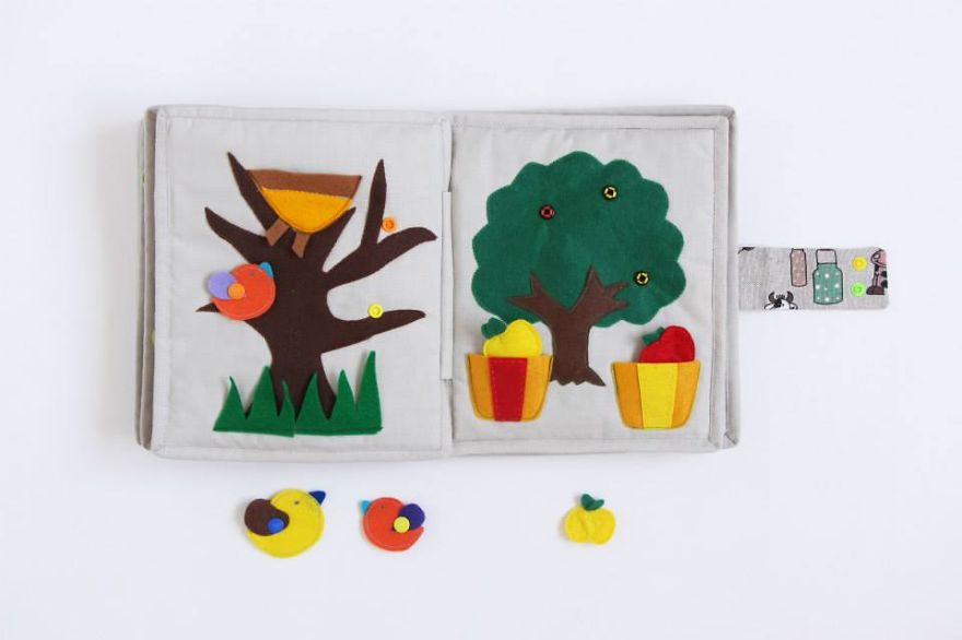 I Make Playful Felt Books For Kids