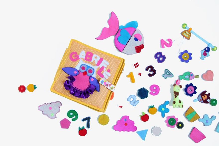 I Make Playful Felt Books For Kids