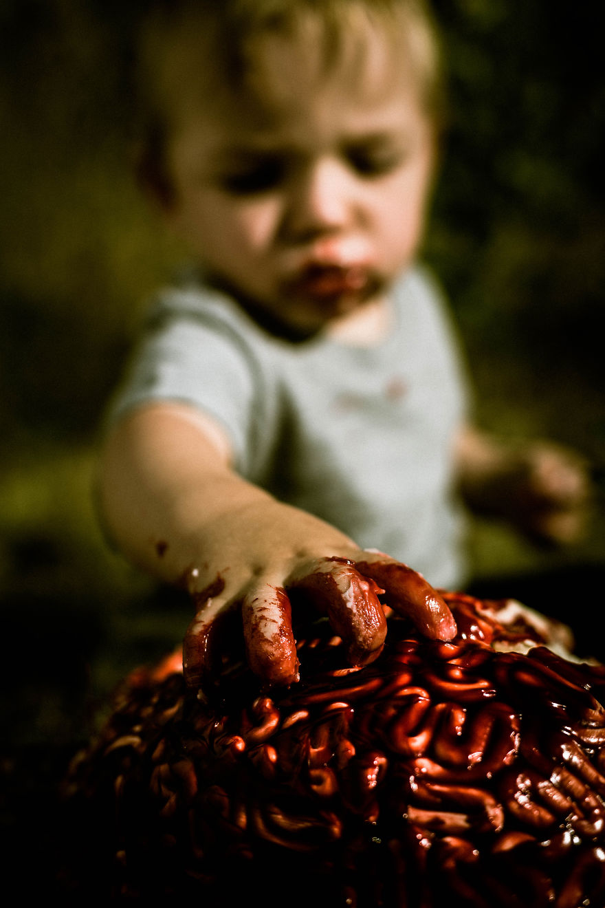 I Turned A Baby Into A Zombie For His First Birthday I Turned A Baby Into A Zombie For His First Birthday