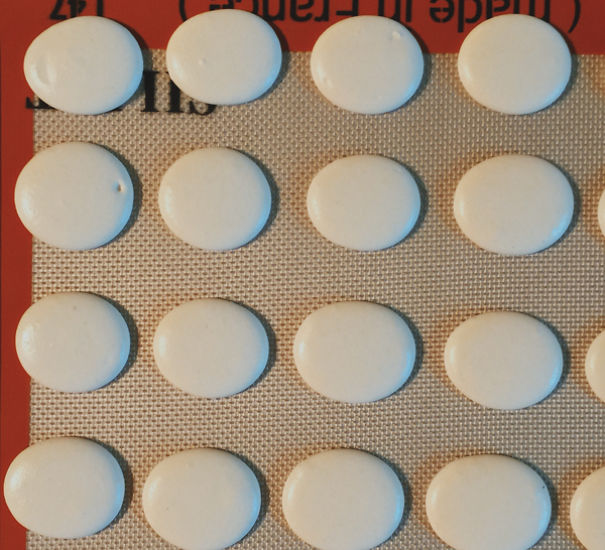 Learn How To Take Macarons To Another Level By Turning Them Into Cats