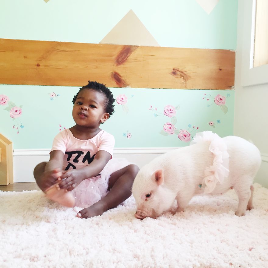 Libby And Pearl Are Cute Best Friends That Play In Matching Halloween Costumes