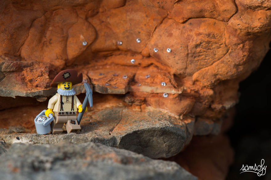 Miniature LEGO Adventures That I Create In My Job (Part 3) Miniature LEGO Adventures That I Create In My Job (Part 3)