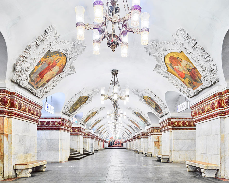 moscow-metro-station-architecture-russia-bright-future-david-burdeny-10 moscow-metro-station-architecture-russia-bright-future-david-burdeny-10