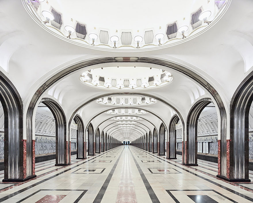 moscow-metro-station-architecture-russia-bright-future-david-burdeny-4 moscow-metro-station-architecture-russia-bright-future-david-burdeny-4