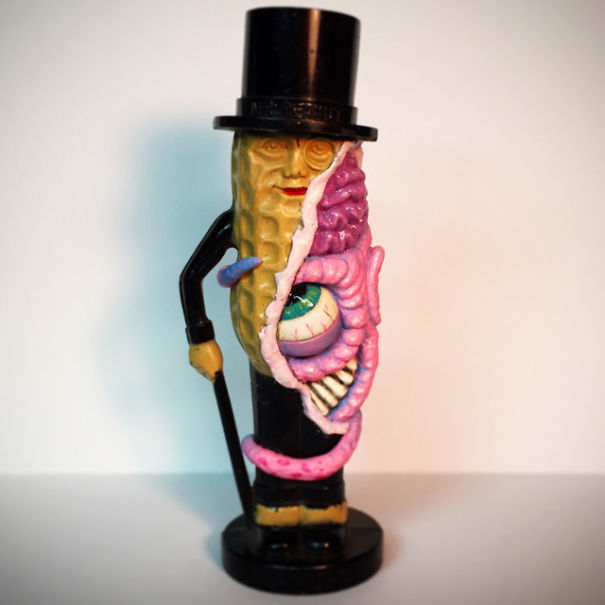 Monsters Infest My Garbage