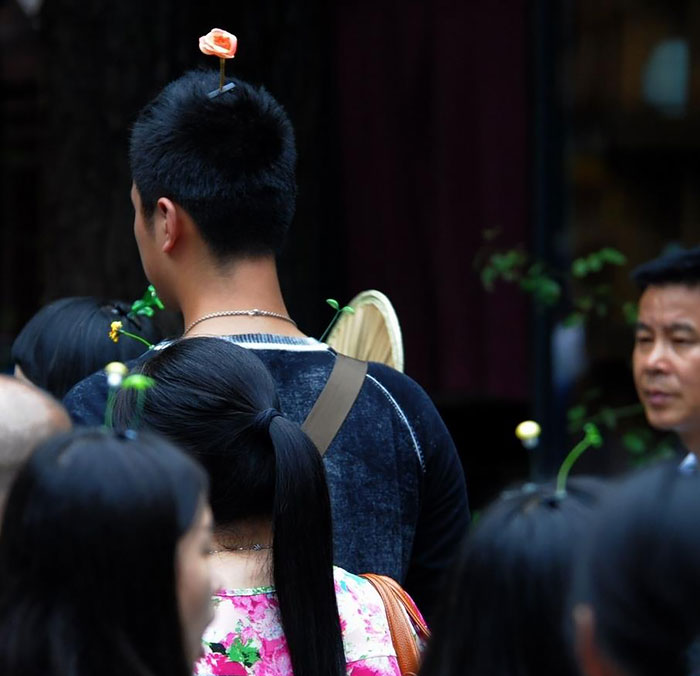 Sprout Hair Pins Are The Latest Trend In China