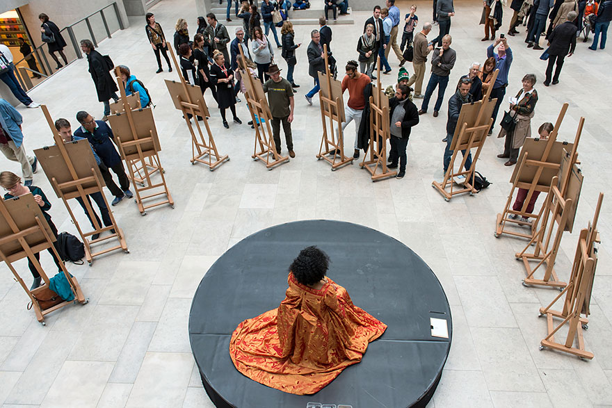 32museum-visitors-draw-artwork-start-drawing-rijksmuseum-32