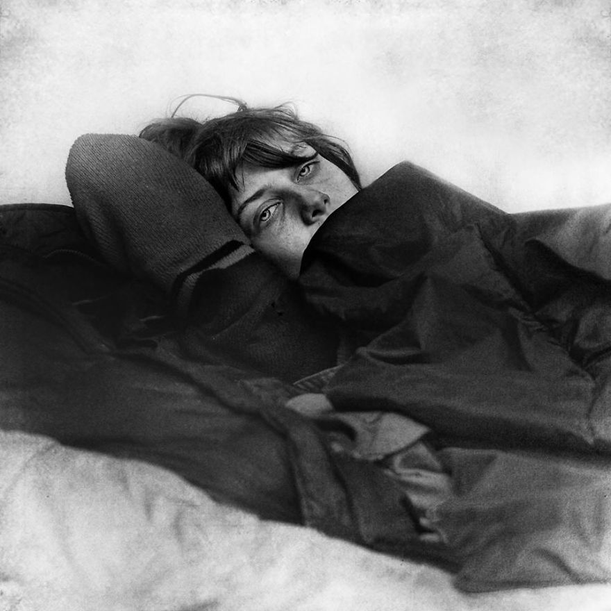 I Photograph The Homeless By Becoming One Of Them