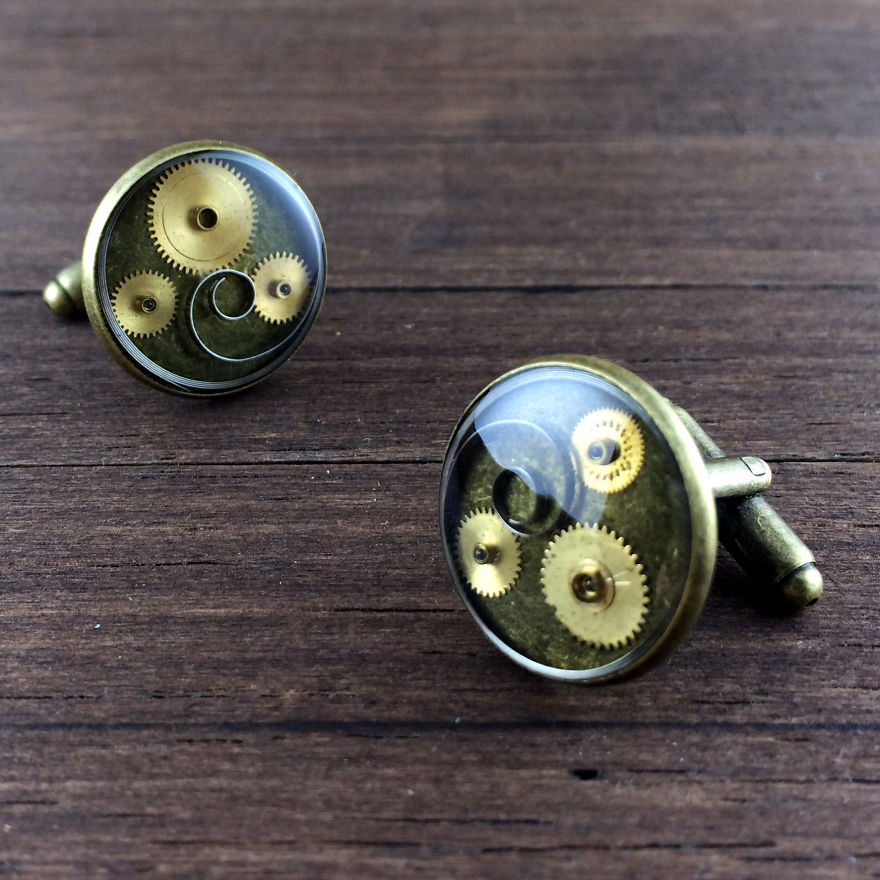 I Turn Old Watch Parts Into Steampunk Jewelry