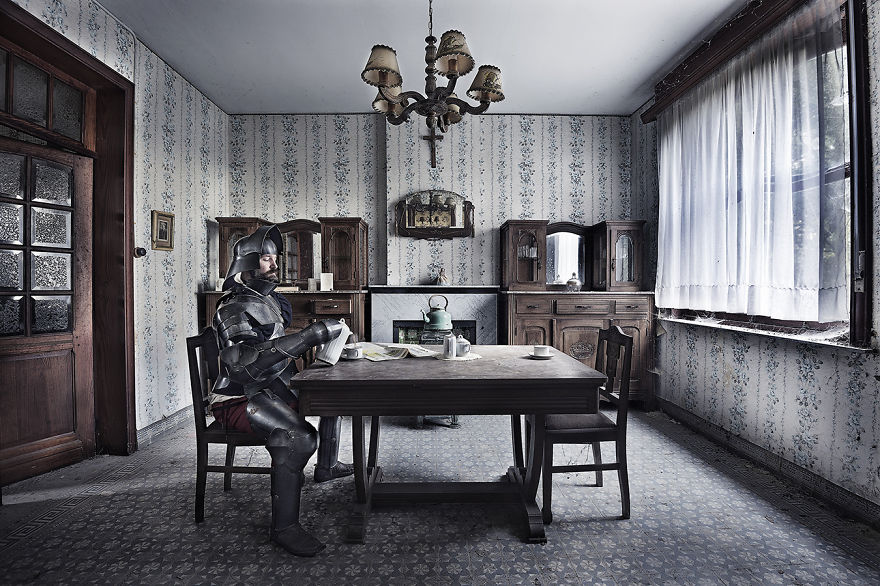 A Knight's Daily Struggle To Fit Into Modern Society A Knight's Daily Struggle To Fit Into Modern Society