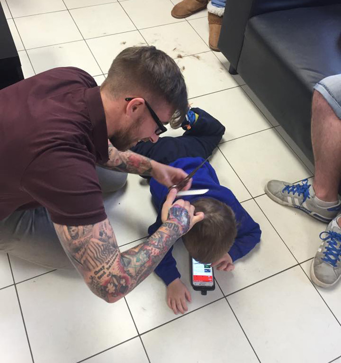 barber-haircut-autistic-boy-mason-james-williams-7 barber-haircut-autistic-boy-mason-james-williams-7