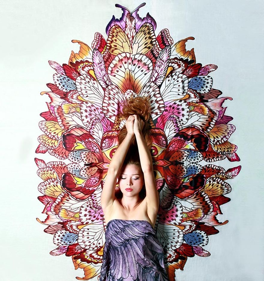 New Hand-Drawn Winged Scarves That Will Turn You Into A Bird New Hand-Drawn Winged Scarves That Will Turn You Into A Bird